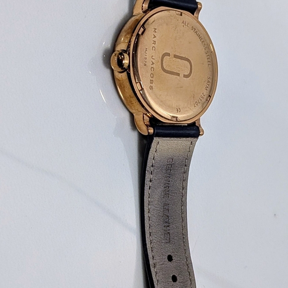 Marc Jacobs Gold and Navy Blue Watch - Picture 2 of 3